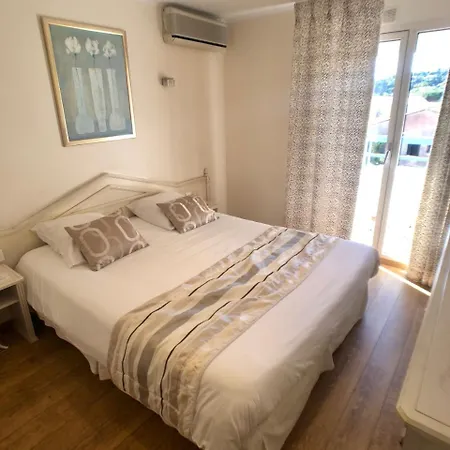 Hotel Méditerranée 3*