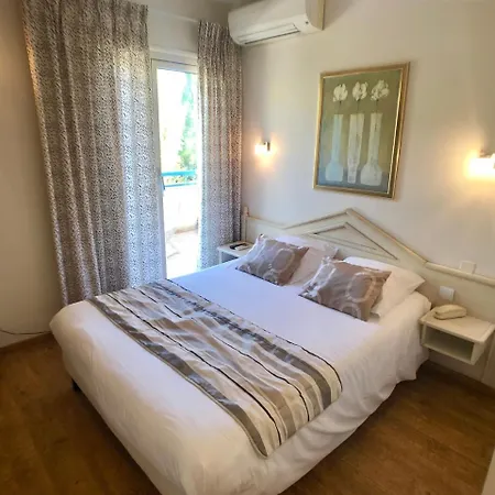 Hotel Mediterranee Le Lavandou