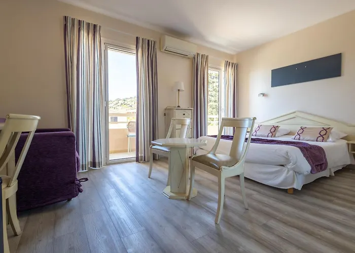Méditerranée Hotel 3*