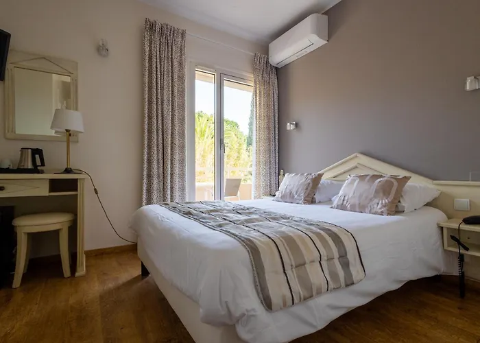 Méditerranée Hotel 3*