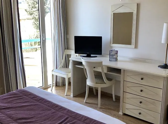 Méditerranée Hotel 3*