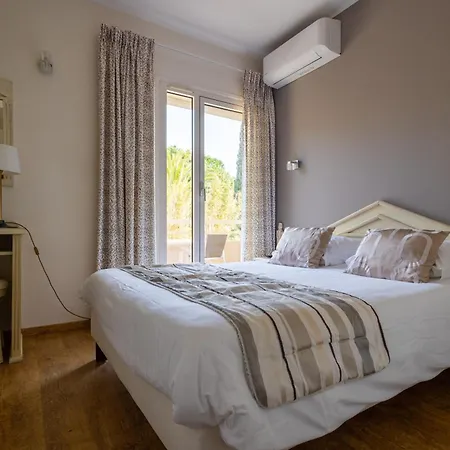 Méditerranée Hotel 3*