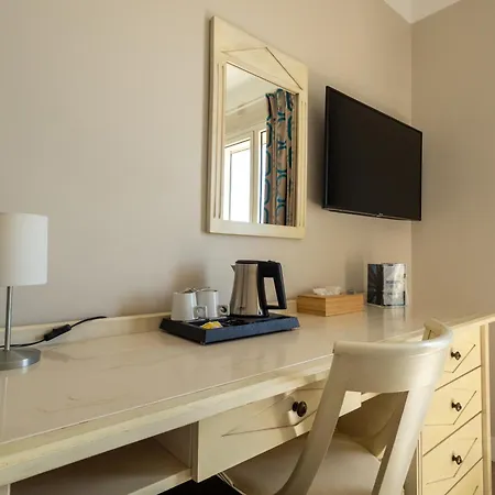 Mediterranee Ξενοδοχείο 3*