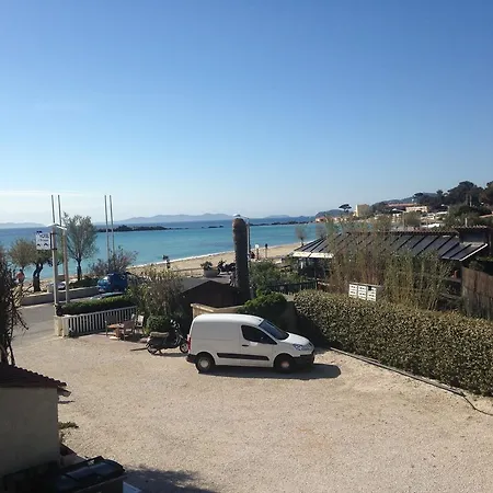 Отель Mediterranee Ле-Лаванду